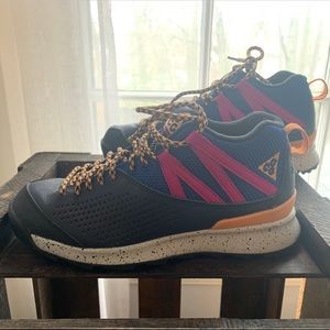 Nike ACG Okwahn II Womens 7.5, Men’s 5.5